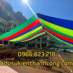 Dù che sân trường cấp 1