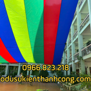 Dù che sân trường sự kiện tiện lợi