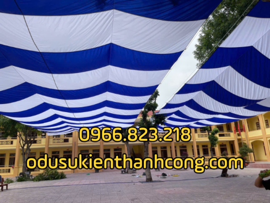 Dù 2 màu xanh trắng tiện lợi